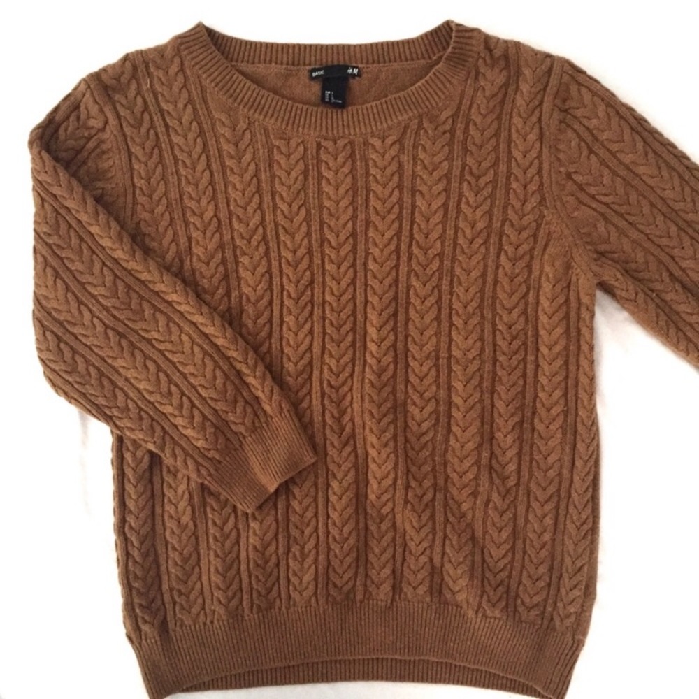 H&M tan cable knit sweater